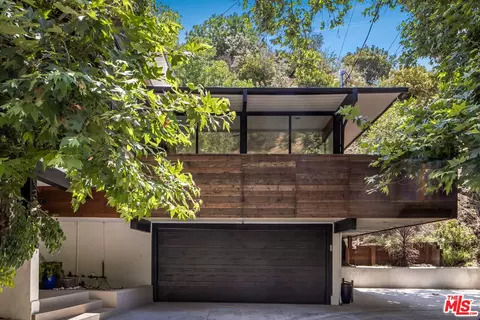 3730 Mandeville Canyon Rd, Los Angeles, CA 90049