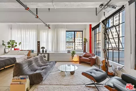746 S Los Angeles St #301, Los Angeles, CA 90014