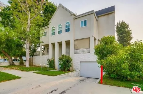 6350 Colbath Ave #5, Van Nuys, CA 91401