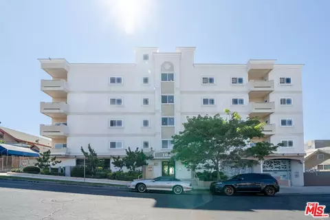 1043 S Kenmore Ave #203, Los Angeles, CA 90006