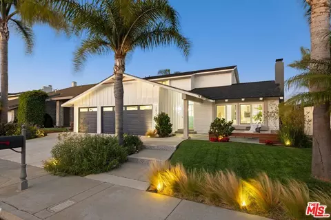 19722 Rumford Ln, Huntington Beach, CA 92646