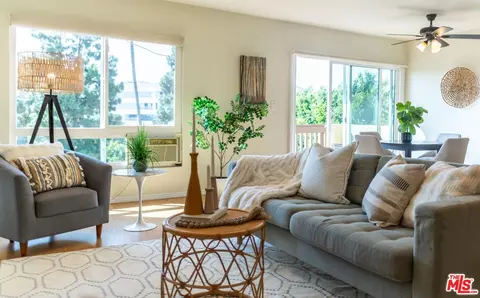 5950 Buckingham Pkwy #601, Culver City, CA 90230