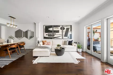 1000 Granville Ave #PH202, Los Angeles, CA 90049