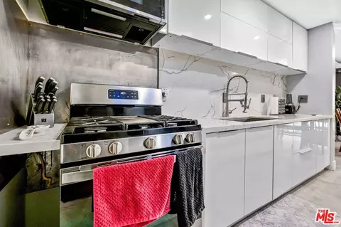Kitchen - 9322 Shadowood Dr #C, Montclair, CA 91763 photo 2 of 6