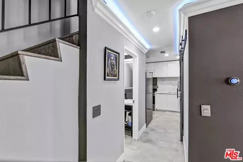 Entry Way - 9322 Shadowood Dr #C, Montclair, CA 91763 photo 2 of 4