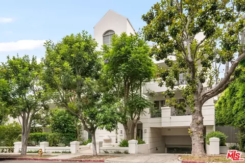 1401 S Bentley Ave #102, Los Angeles, CA 90025