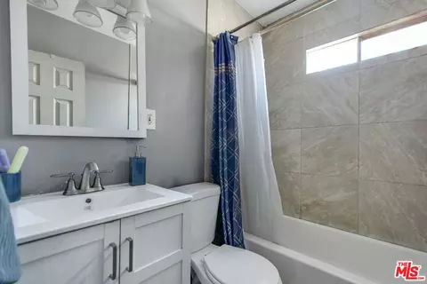 Bath - 1212 S Temple Ave, Compton, CA 90221 photo 1 of 1