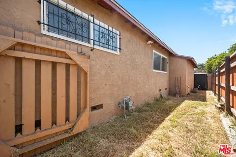 741 E Charron Pl, Compton, CA 90220 photo 24