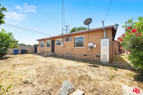 741 E Charron Pl, Compton, CA 90220 photo 22
