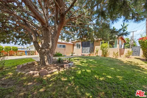 741 E Charron Pl, Compton, CA 90220 photo 7