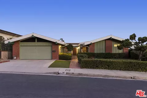 5116 Los Hermosos Way, Los Angeles, CA 90027