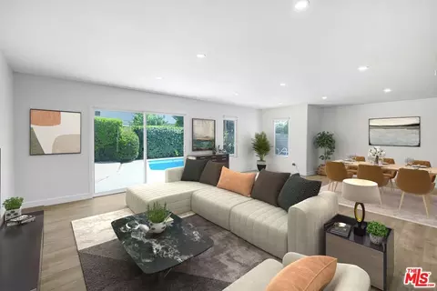 20939 Strathern St, Canoga Park, CA 91304