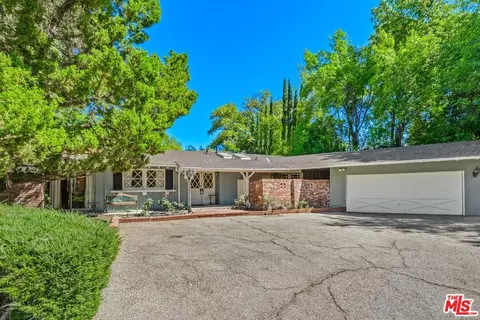 22858 Cass Ave, Woodland Hills, CA 91364