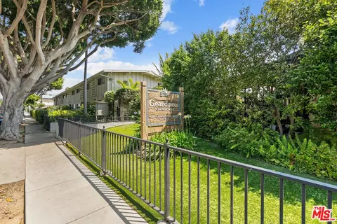 4040 Grand View Blvd #18, Los Angeles, CA 90066