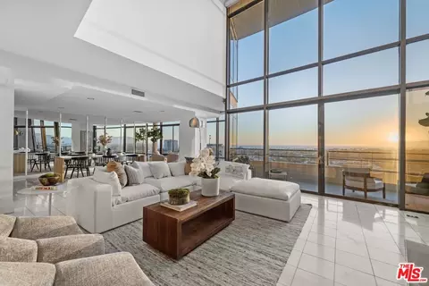 4265 Marina City Dr #PH8 WTN, Marina Del Rey, CA 90292