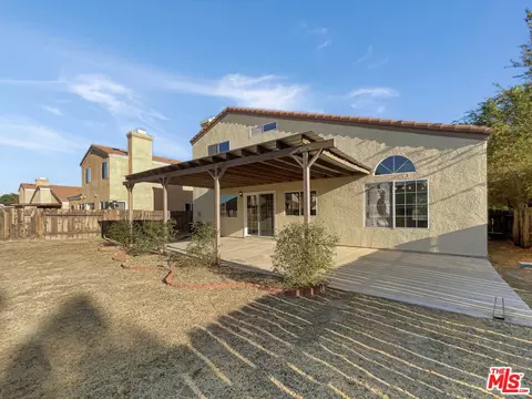 1017 E Kildare St, Lancaster, CA 93535 photo 6