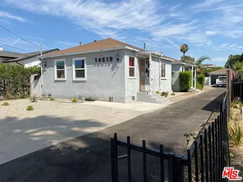 14619 Kittridge St, Van Nuys, CA 91405