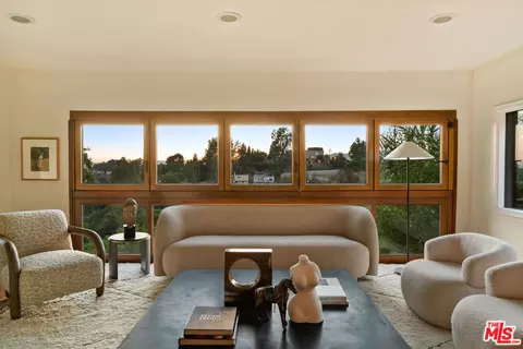 2005 Lemoyne St, Los Angeles, CA 90026