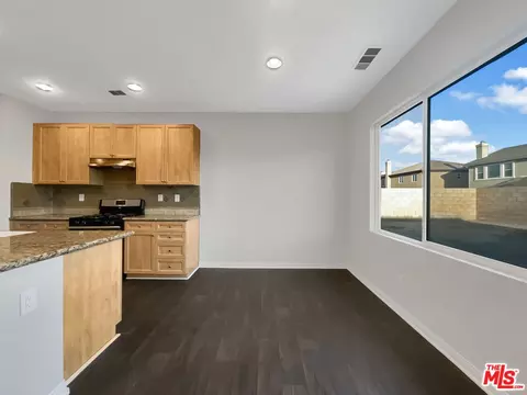 3532 Topaz Ln, Lancaster, CA 93535 photo 10
