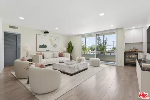 5215 Balboa Blvd #108, Encino, CA 91316