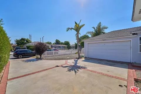 Exterior - 9055 Varna Ave, Arleta, CA 91331 photo 4 of 12