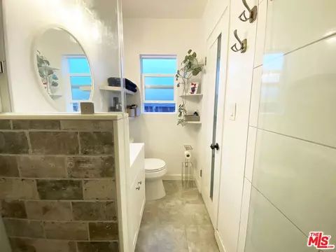 Bath - 9055 Varna Ave, Arleta, CA 91331 photo 3 of 3