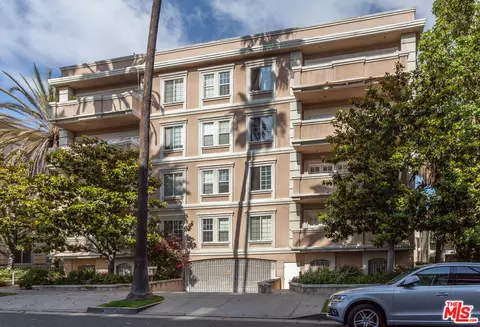 120 S Palm Dr #203, Beverly Hills, CA 90212