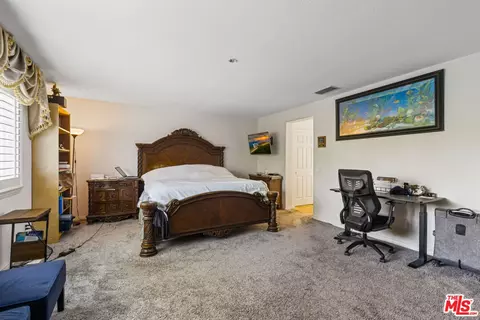 Bedroom - 8256 Daisy Ln, Riverside, CA 92508 photo 1 of 5
