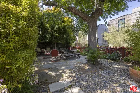 Exterior - 924 Marco Pl, Venice, CA 90291 photo 7 of 11