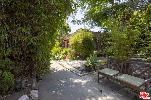 Exterior - 924 Marco Pl, Venice, CA 90291 photo 10 of 11