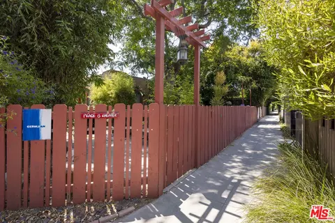 Exterior - 924 Marco Pl, Venice, CA 90291 photo 11 of 11