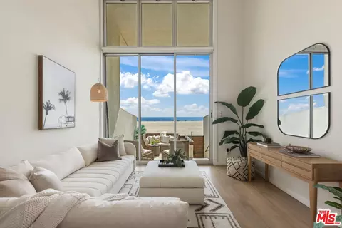 7 Fleet St #105, Marina Del Rey, CA 90292