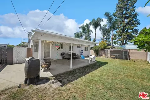 Exterior - 8211 E Tula St, Long Beach, CA 90808 photo 2 of 2