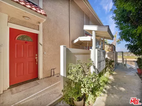 10155 De Soto Ave #102, Chatsworth, CA 91311