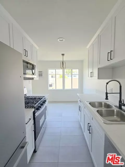 Kitchen - 1128 Irving Ave, Glendale, CA 91201 photo 1 of 2