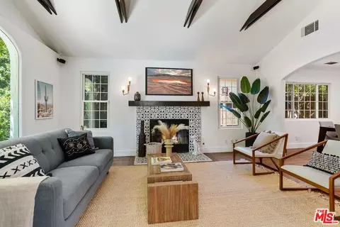 510 N Crescent Heights Blvd, Los Angeles, CA 90048