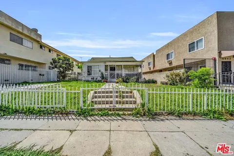 4938 Maplewood Ave, Los Angeles, CA 90004