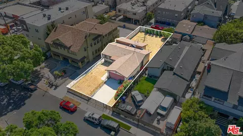 3105 Raymond Ave, Los Angeles, CA 90007
