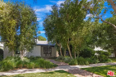 12319 Cantura St, Studio City, CA 91604