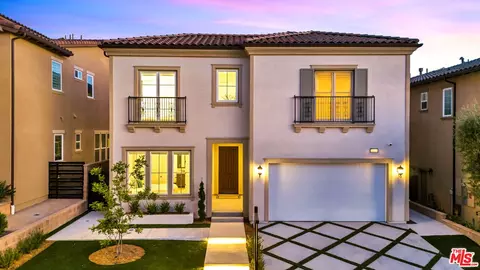 20624 W Bluebird Ct, Porter Ranch, CA 91326