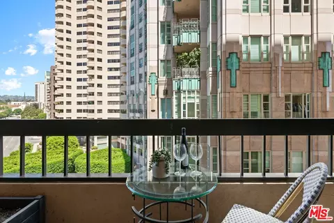 10590 Wilshire Blvd #904, Los Angeles, CA 90024