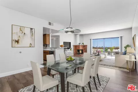 8180 Manitoba St #357, Playa Del Rey, CA 90293
