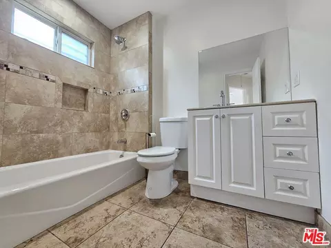 Bath - 204 N Spring Ave, Compton, CA 90221 photo 1 of 2