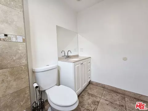 Bath - 204 N Spring Ave, Compton, CA 90221 photo 2 of 2