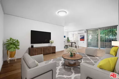 514 S Harvard Blvd #204, Los Angeles, CA 90020