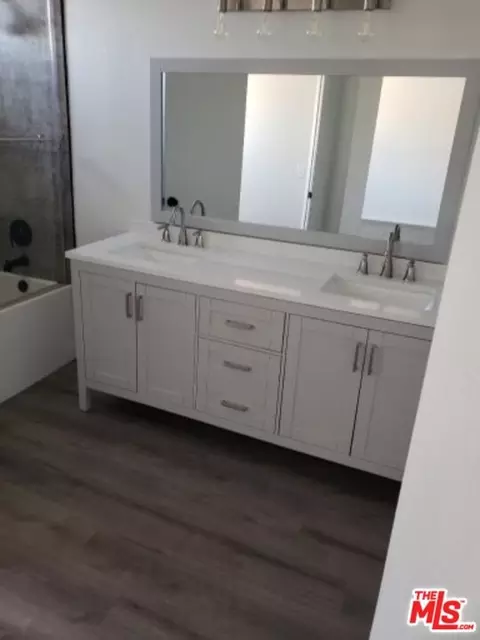 Bath - 1882 Miramar St, Perris, CA 92571 photo 1 of 6