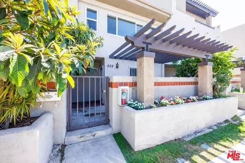 552 Hahn Ave, Glendale, CA 91203
