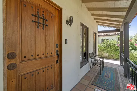 Exterior - 1216 Ethel St, Glendale, CA 91207 photo 5 of 10