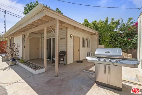 Exterior - 1216 Ethel St, Glendale, CA 91207 photo 9 of 10