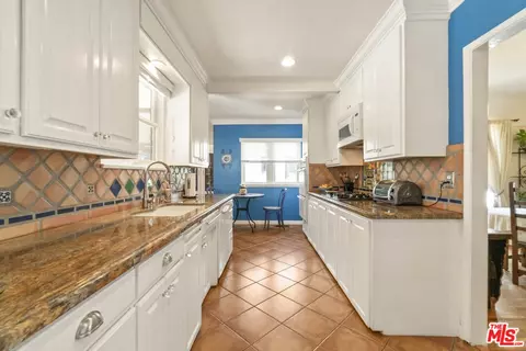 Kitchen - 1216 Ethel St, Glendale, CA 91207 photo 1 of 2